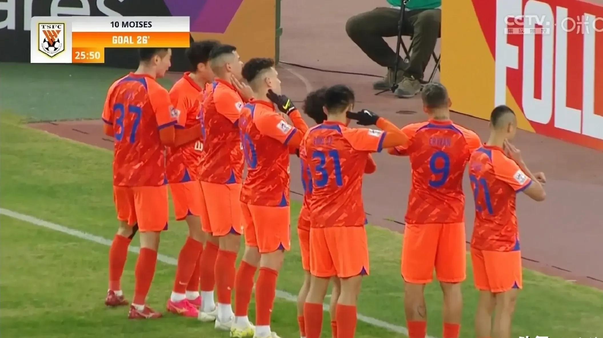 足球盛事现场直击，球队实力对决颇具看点！