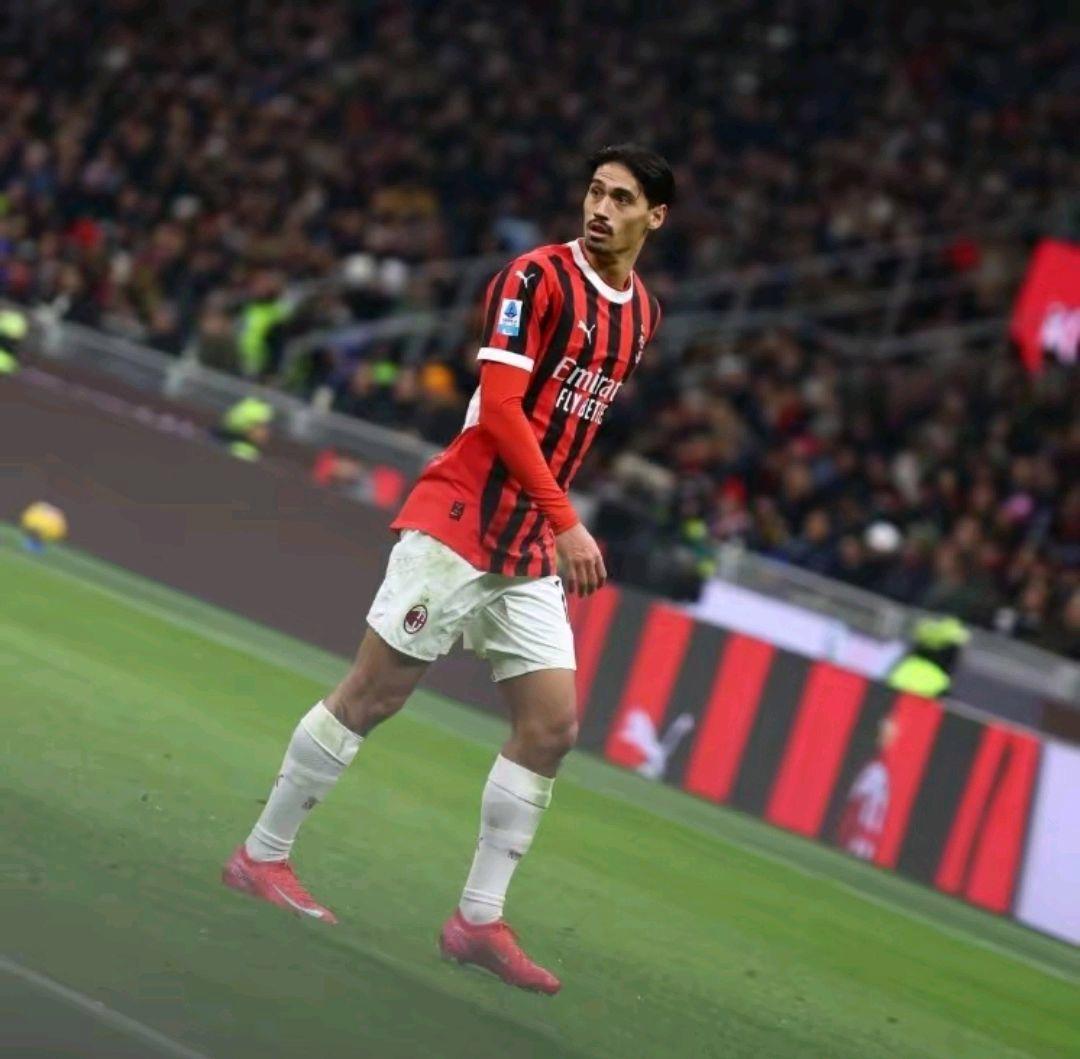 AC米兰客场战平，球队难挡连败压力的简单介绍