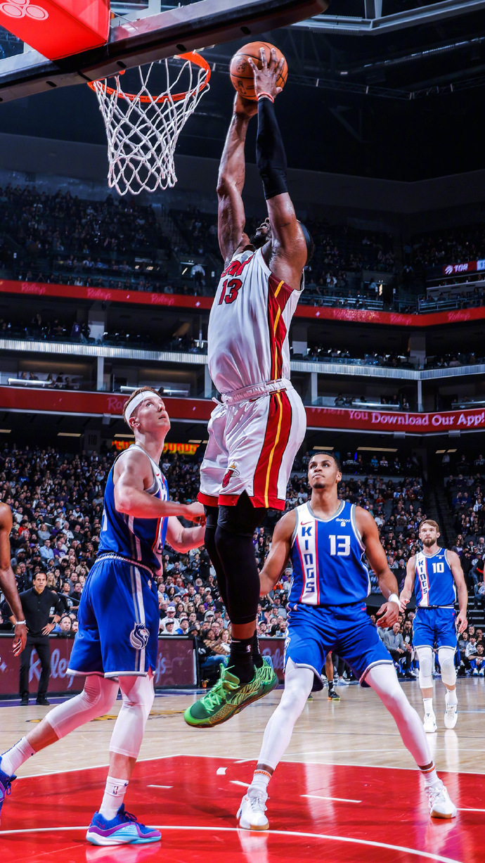 热火力克太阳,取得两连胜 热火力克太阳,取得两连胜