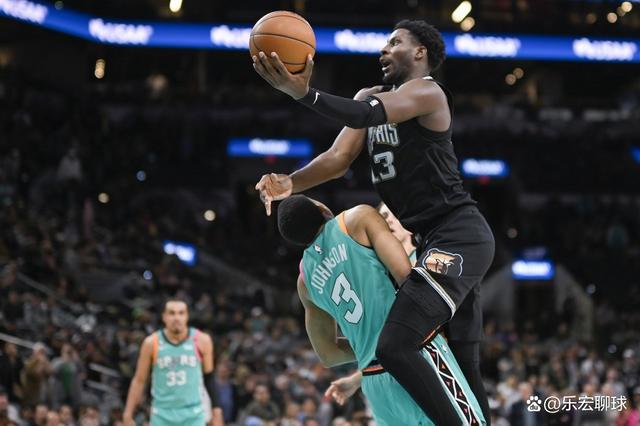 开云体育app-灰熊队新秀砍下生涯最高得分，助球队逆转胜