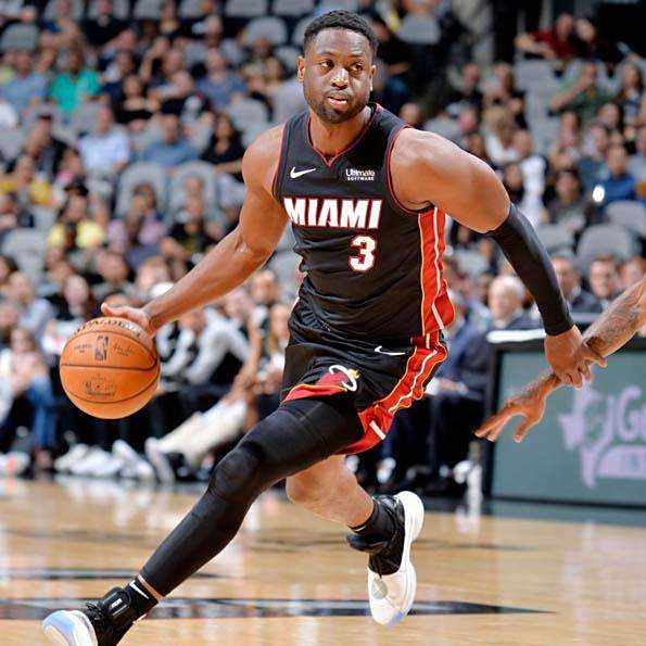 青岛队险胜马刺，克莱惊艳四座的简单介绍